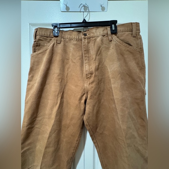 Men's Dickie’s Brown work Pants. Size 40x30. GUC - Picture 2 of 7